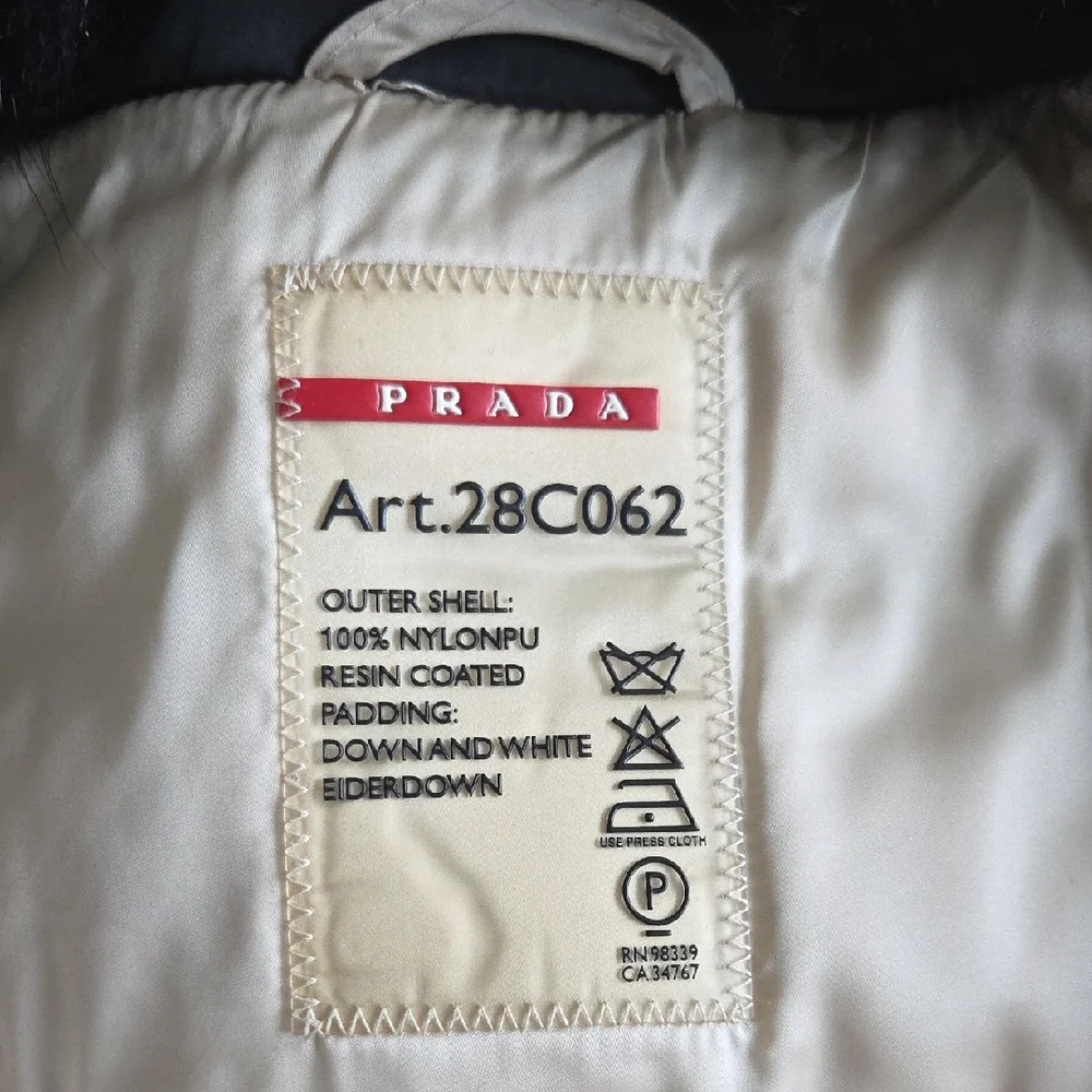 PRADA Women's Black Puffer Coat with Faux Fur Collar - Picture 5 of 9